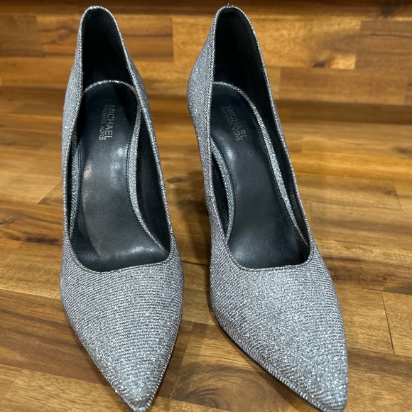 Michael Kors pointed heel Metallic Grey never worn - Picture 4 of 4